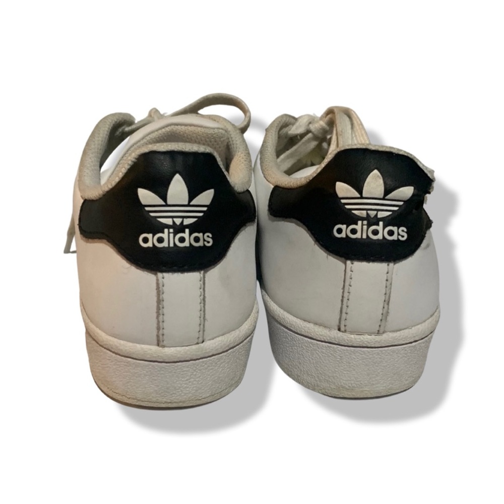 Adidas Classic Superstar Sneakers • Men's Size: 7.5 - Picture 2 of 6